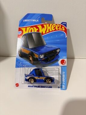 Hot Wheels Liberty Walk Nissan Skyline 2000GT-R LBWK - Blue with Gold Accents